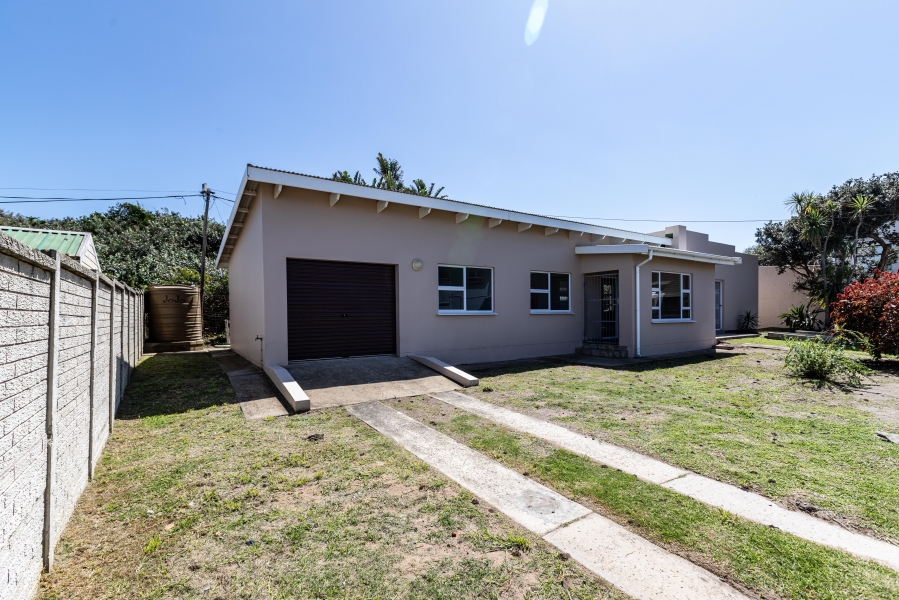 4 Bedroom Property for Sale in Kidds Beach Eastern Cape